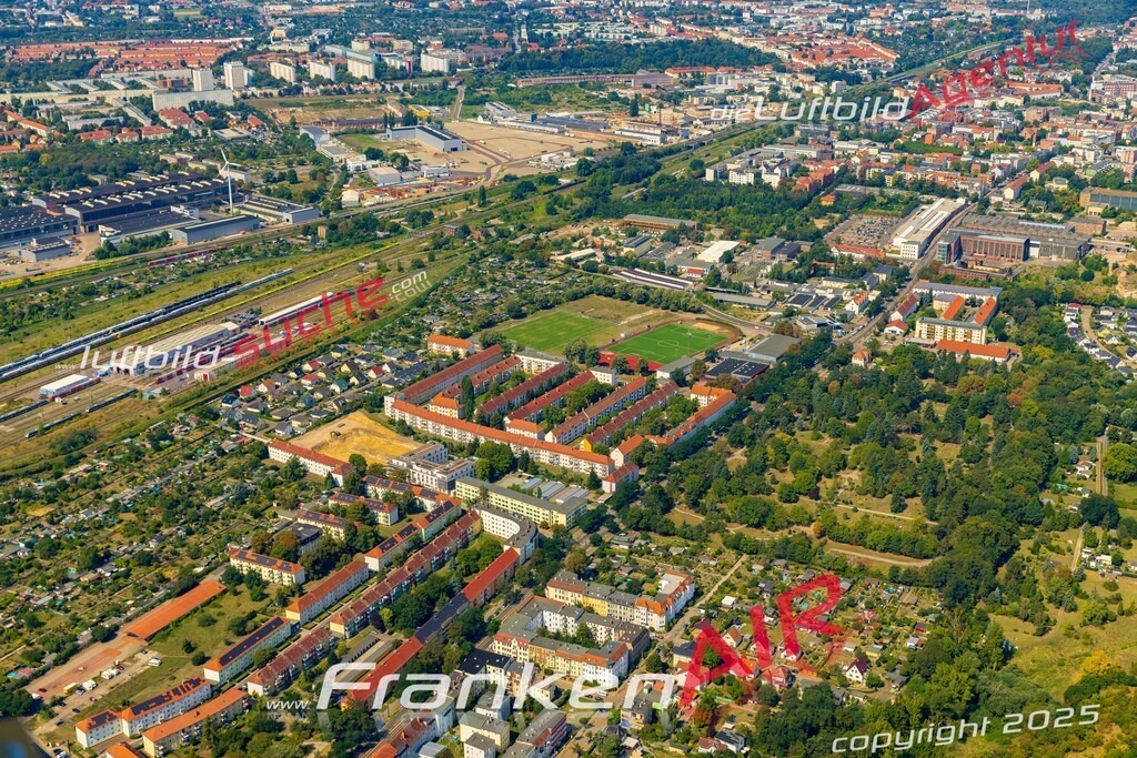Luftaufnahme Fermersleben Magdeburg - Die Luftaufnahme wurde 2025 vom UL-Flugzeug heraus erstellt ( ohne Drohne ) - Hochauflösende Luftaufnahme - für professionelle Ausdrucke geeignet. Die Geschenkidee !Mit Lizenz und Bildrechte bestellbar