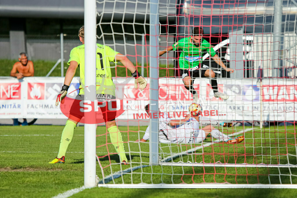ASK Klagenfurt - SC Weiz 2:3, Kärntner Liga 3. Runde | Bernhard Nössler (ASK Klagenfurt #21) Bohdan Romaniuk (ASK Klagenfurt #7) ASK Klagenfurt - SC Weiz 2:3 am 13.08.2023 in Klagenfurt
(ASK Sportzentrum Fischl), Austria, (Photo by Ernst Krawagner sport-fan.at) - Realisiert mit Pictrs.com