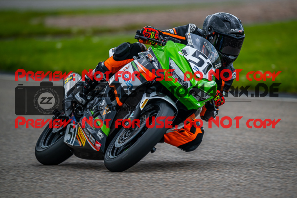 MaZZes_Fotomatrix_20230513_6007705_7048 | SSP300