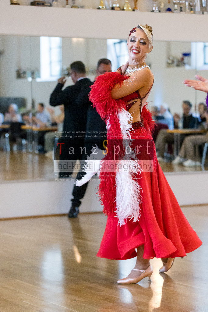 20240525_RL-Masters3-Std_7493 | Tanzsportbilder, Standardtanz, Lateintanz, WDSF, DTV, LTVB, dancecomp, goc, hessen tanzt, blaues band der spree, walzer, tango, wiener walzer, slowfox, quickstepp, samba, rumba, cha-cha-cha, paso doble. jive, hd-kroft photography, turniertanzsport