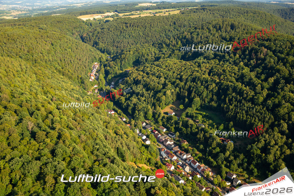 Das Luftbild zeigt :  Kulmbach - Die Luftaufnahme wurde 2023 vom UL-Flugzeug aus erstellt ( keine Drohne ) - Hochauflösende Luftaufnahme - Für grossformatige Ausdrucke geeignet. Die Geschenkidee !Mit Lizenz und Bildrechte bestellbar