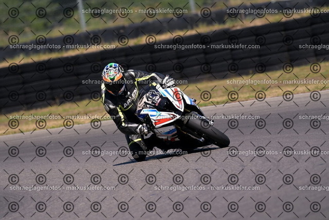 26bt04-2121 | markuskiefer.com - Realisiert mit Pictrs.com
