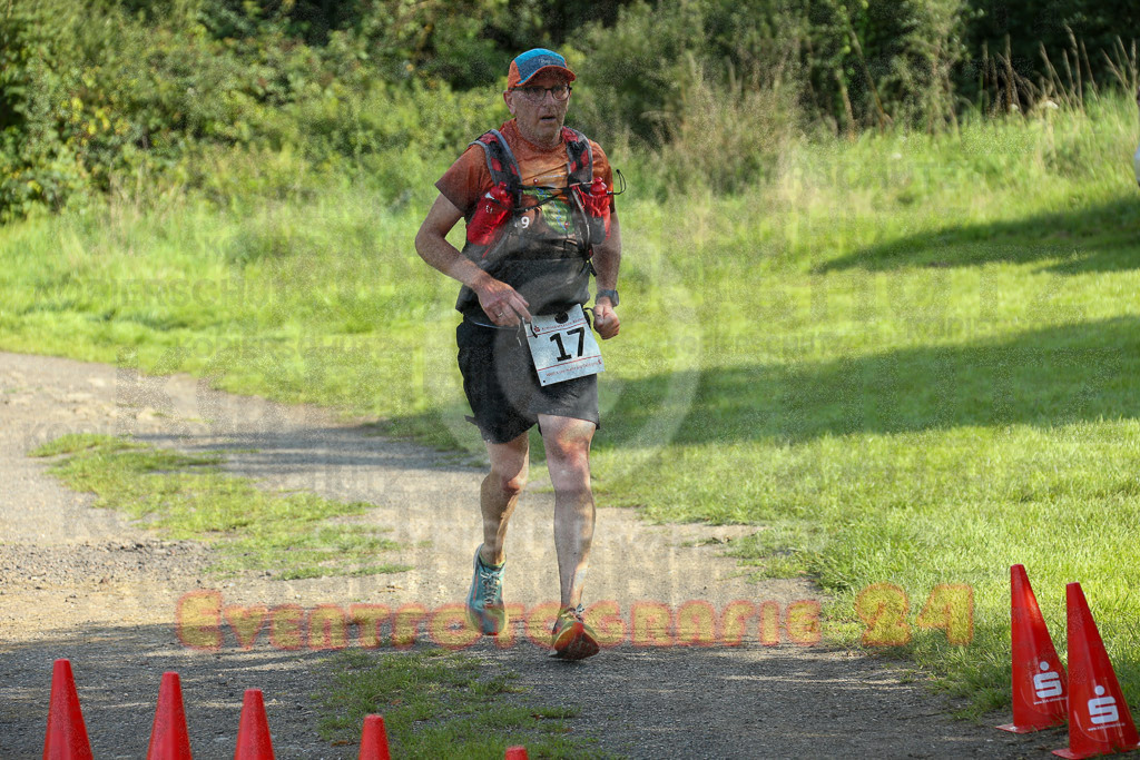 230826_1713_EX1_1673 | Sportfotografie im Rhein-Sieg Kreis, Köln, Bonn, NRW, Rheinland Pfalz, Hessen, etc. Unser Tätigkeitsfeld umfasst den Laufsport vom Volkslauf über den Marathon, Duathlon, Triathon bis zum Ultralauf wie Kölnpfad Ultra oder Schindertrail.