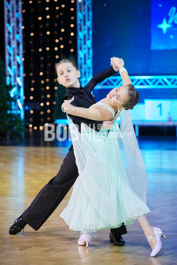 Winter Dance Festival | Mülheim a.d. Ruhr - 14.12.2025: Winter Dance Festival in Mülheim a.d. Ruhr (Westenergiehalle), Germany. Photo by: BobNL design &amp; photography  - Realized with Pictrs.com