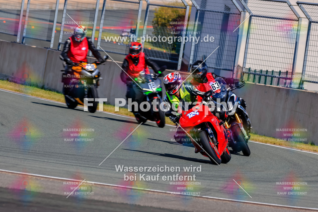 _TCM3716 | Hier findet Ihr Bilder von Touristenfahrten auf der Nürburgring Nordschleife oder von anderen Veranstaltungen die ich besucht habe. Viel Spass beim Durch Schauen 