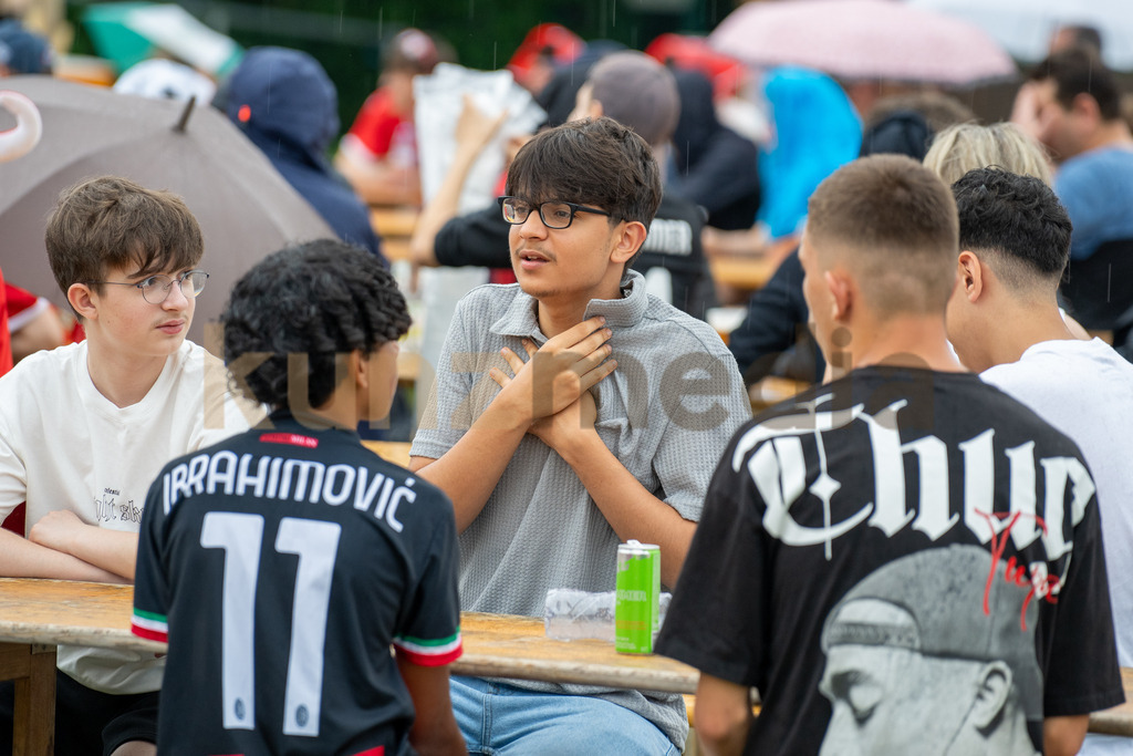 62_Public Viewing Reinach - Achtelfinale Schweiz -Italien EM 2024_kunzmedia.ch | OnlineShop für Bilder kunzmedia.ch