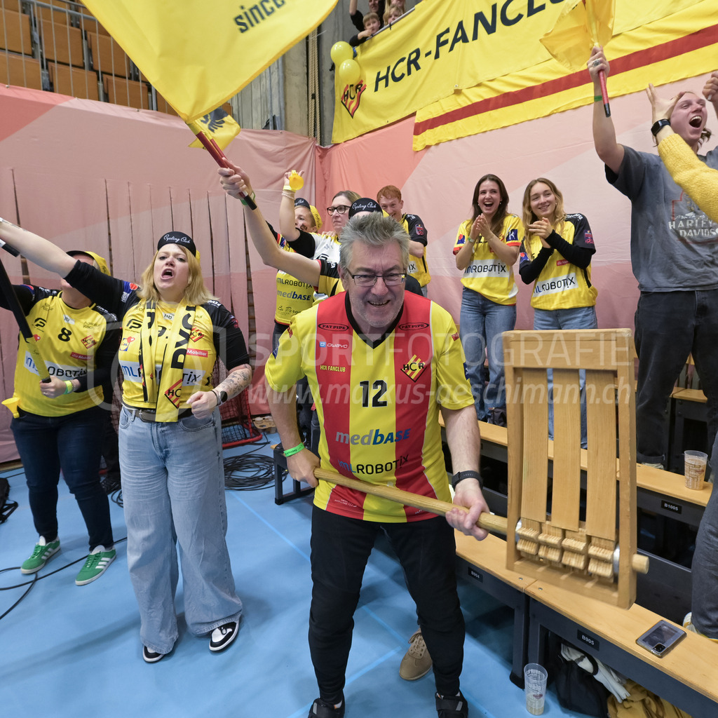 Zug United vs HC Rychenberg - 22. February 2025 | Zug United vs HC RychenbergSporthalle Wankdorf, BernHCR-Fanclub-Präsident Teddy Pfister.Bild: Sportfotografie Markus Aeschimann | www.markus-aeschimann.ch - Realisiert mit Pictrs.com
