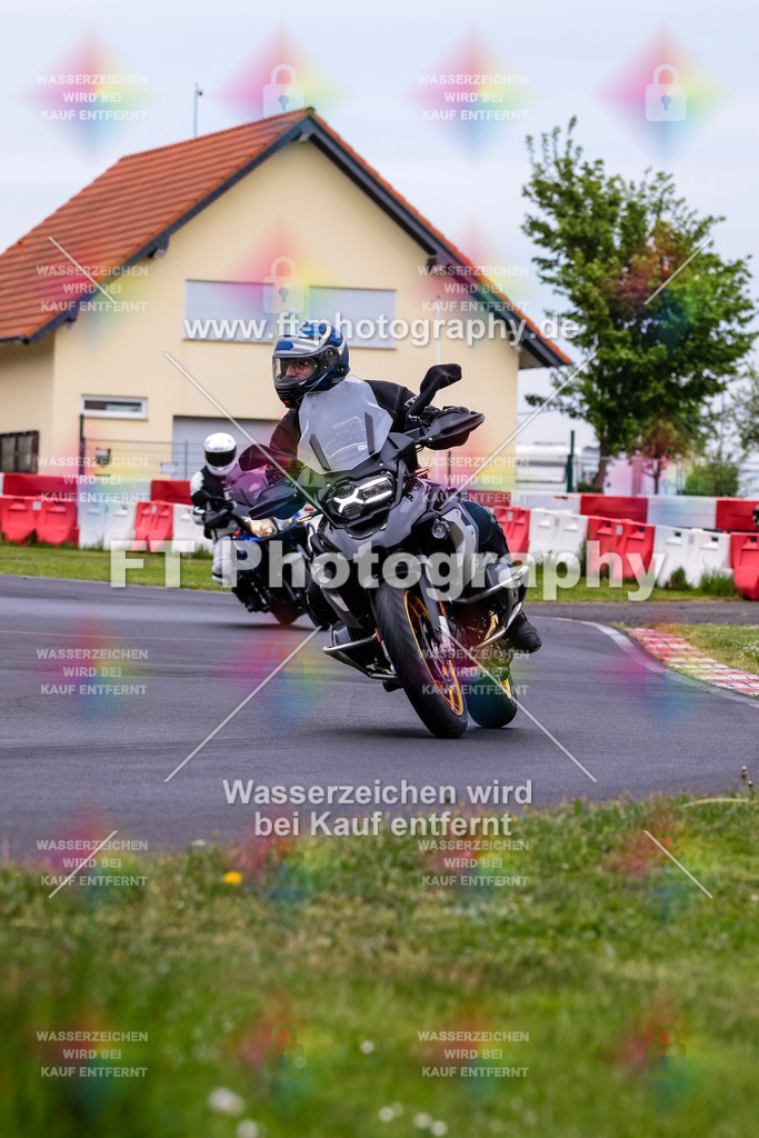 MotoTeamVBK-20393 | Hier findet Ihr Bilder von Touristenfahrten auf der Nürburgring Nordschleife oder von anderen Veranstaltungen die ich besucht habe. Viel Spass beim Durch Schauen 
