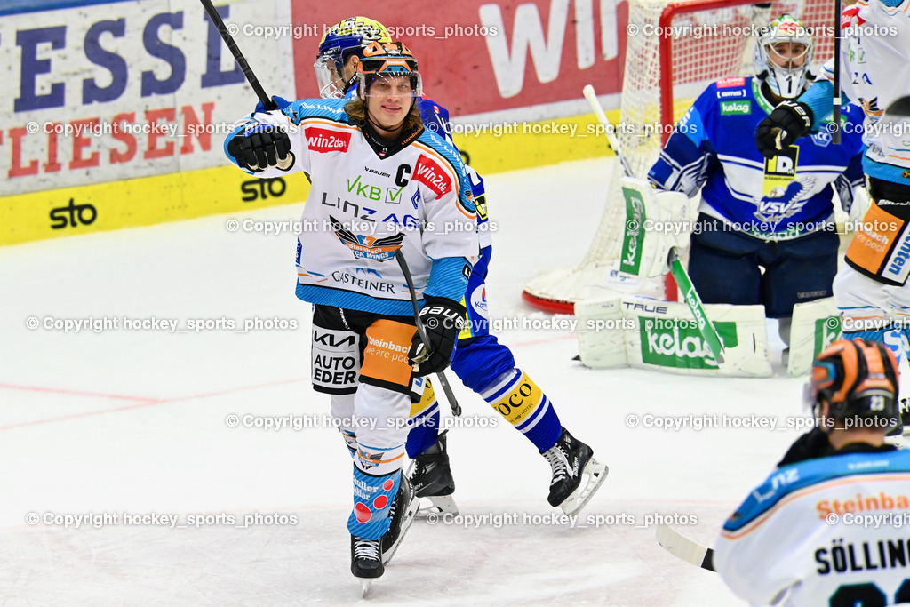 EC IDM Wärmepumpen VSV vs. STEINBACH BLACK WINGS LINZ | #1 LAMOUREUX Jean Philippe EC VSV, #7 Lebler Brian BLACK WINGS LINZ, #46 WALL Alex EC VSV, Tor Black Wings Linz, EC IDM Wärmepumpen VSV vs. STEINBACH BLACK WINGS LINZ, EC IDM Wärmepumpen VSV vs. STEINBACH BLACK WINGS LINZ am 25.10.2024 in Villach (Stadthalle Villach), Austria, (Photo by Bernd Stefan)