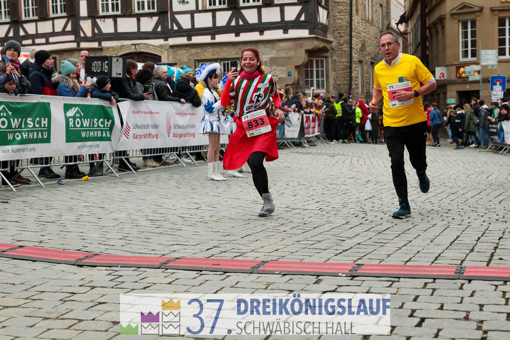 VR Bank Hauptlauf 10000m | 3 Koenigslauf 2023 - Realisiert mit Pictrs.com