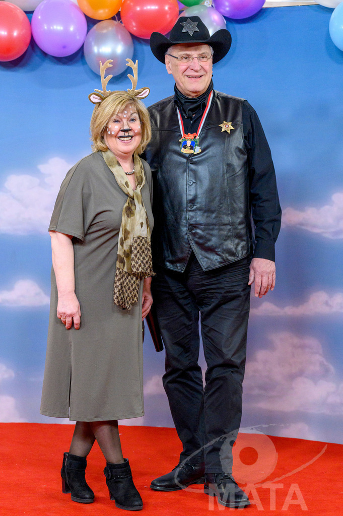 _DWA2131 | Gerswid Terheyden und Staatsminister Joachim Hermann (CSU) bei der TV-Sendung Fastnacht in Franken 2024. Veitshöchheim, 02.02.2024 Bayern Deutschland - Realisiert mit Pictrs.com