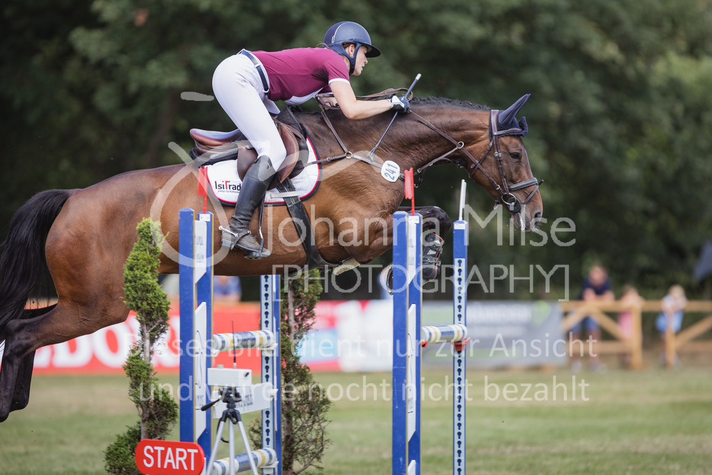 220716_LC_M-Stil-428 | Deine schönsten Turniermomente als professionelle Fotos! Entdecke hochwertige Pferdesport-Fotografie im Online-Shop. Jetzt Fotos finden & bestellen!