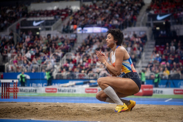 ISTAF Indoor; Duesseldorf, 24.01.2026 | DUESSELDORF, GERMANY - JANUARY 24:  Long jumper Malaika Mihambo (GER) applauses after an attempt during the ISTAF Indoor Dusseldorf at PSD Bank Dome on January 24, 2026 in Duesseldorf, Germany. 