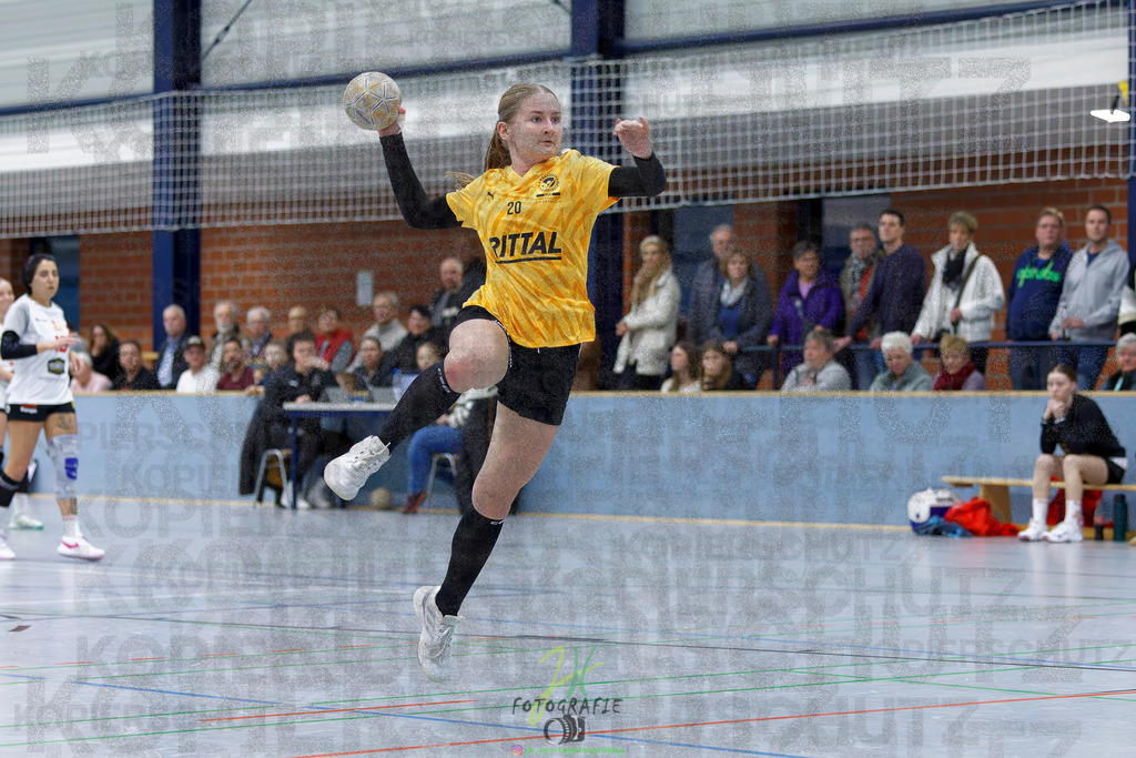 Frauen Oberliga Mitte (HHV); HSG Eibelshausen/Ewersbach - HSG Wettenberg II | Frauen Oberliga Mitte (HHV); HSG Eibelshausen/Ewersbach - HSG Wettenberg II am 13.12.2025 in Steinbrücken (Sporthalle am Hammerweiher)Photo © 2025 - Jörg Heinrich - Realisiert mit Pictrs.com