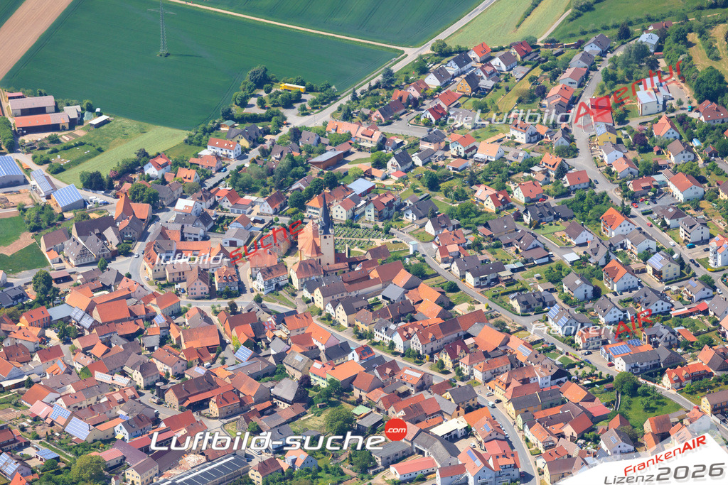 Die Luftaufnahme der Stadt Stettfeld wurde vom UL-Flugzeug heraus erstellt ( keine Drohne )- hohe Auflösung für beste Qualität
