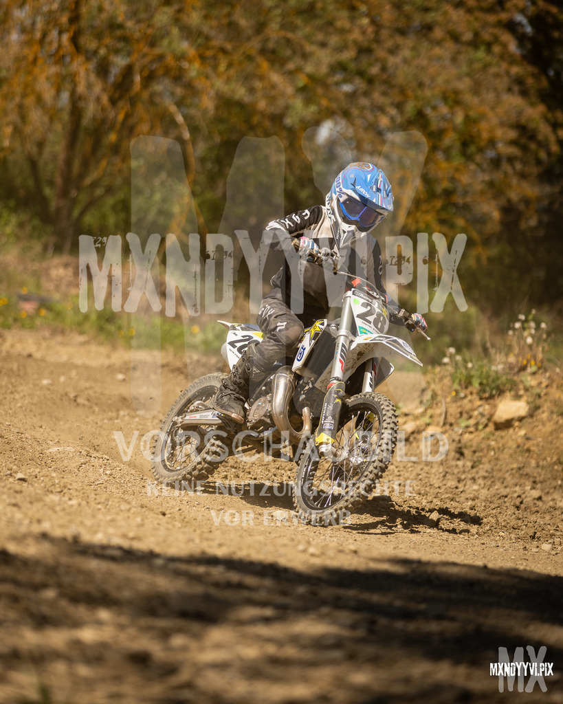 866A5074 | mxndyyvipix