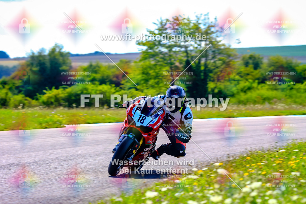 018-5794 | Hier findet Ihr Bilder von Touristenfahrten auf der Nürburgring Nordschleife oder von anderen Veranstaltungen die ich besucht habe. Viel Spass beim Durch Schauen 