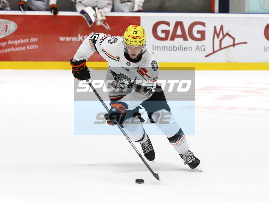 Julian Napravnik - LFF | Julian Napravnik - LFF - Realisiert mit Pictrs.com