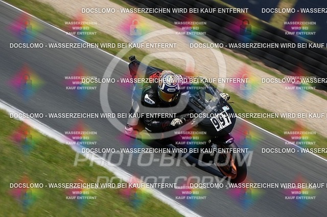 2025_05_31_PBK_34736 | Sportfotografie; SlowMotion; Video; Rennstrecke; Hafeneger; RSE; Speer; Trackday; Motorsportarena; Hockenheimring; Brno; Most; Barcelona; Valencia, Benny; Kaetzmer;