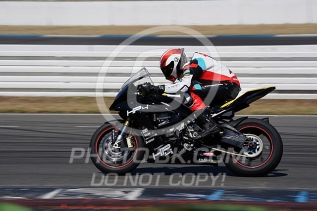 2022_08_12_PBK_12941 | Sportfotografie; SlowMotion; Video; Rennstrecke; Hafeneger; Speer; Racing; RSE; BMW; CBO; Trackday; Motorsportarena; Hockenheimring; Brno; Most; Barcelona; Valencia