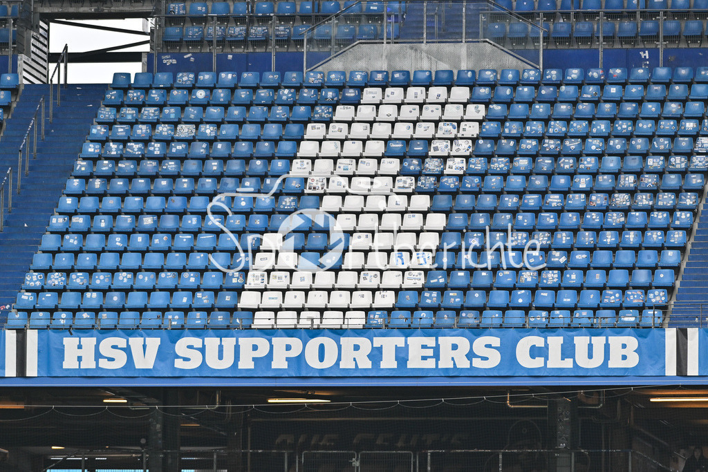 Hamburger SV - SC Freiburg | HAMBURG, GERMANY - 01. FEBRUARY: im Bild die Nordkurve im Hamburger Volksparkstadion - HSV Supporters CLUB - Symbolbild während dem Match zwischen dem Hamburger SV und dem SC Freiburg am 16. Spieltag der Google Pixel Frauen-Bundesliga im Volksparkstadion