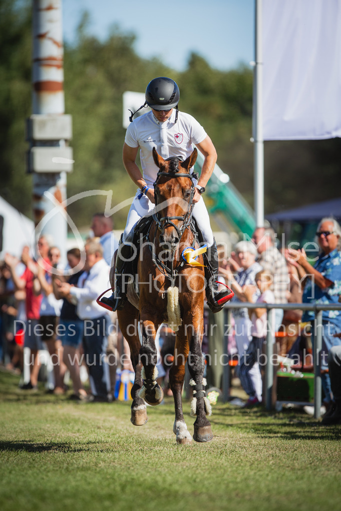 220717_LC_GroßerPreis-947 | Deine schönsten Turniermomente als professionelle Fotos! Entdecke hochwertige Pferdesport-Fotografie im Online-Shop. Jetzt Fotos finden & bestellen!