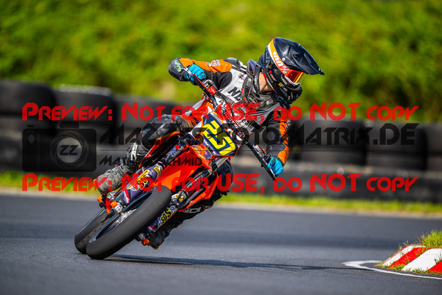 MaZZes_FotoMatrix_240430_6007705_2215 | Fotograf Mathias Schmid
Sportfotograf,
Eventfotograf,
Hochzeitsfotograf,
Portraitfotograf