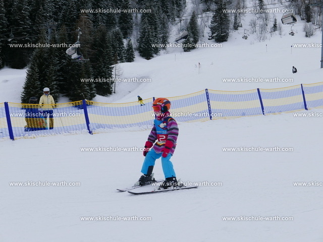 Evelyn (2) | Photos von der Skischule Warth - Realisiert mit Pictrs.com