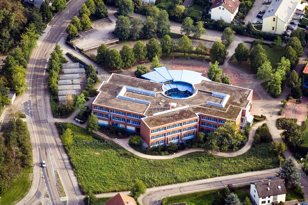 Luftbild: Handelslehranstalt in Rastatt im Bundesland Baden-Württemberg in Deutschland. Foto: IMG_3857.jpg vom 10.09.2006 durch Werner Riehm/FLY-FOTO.de