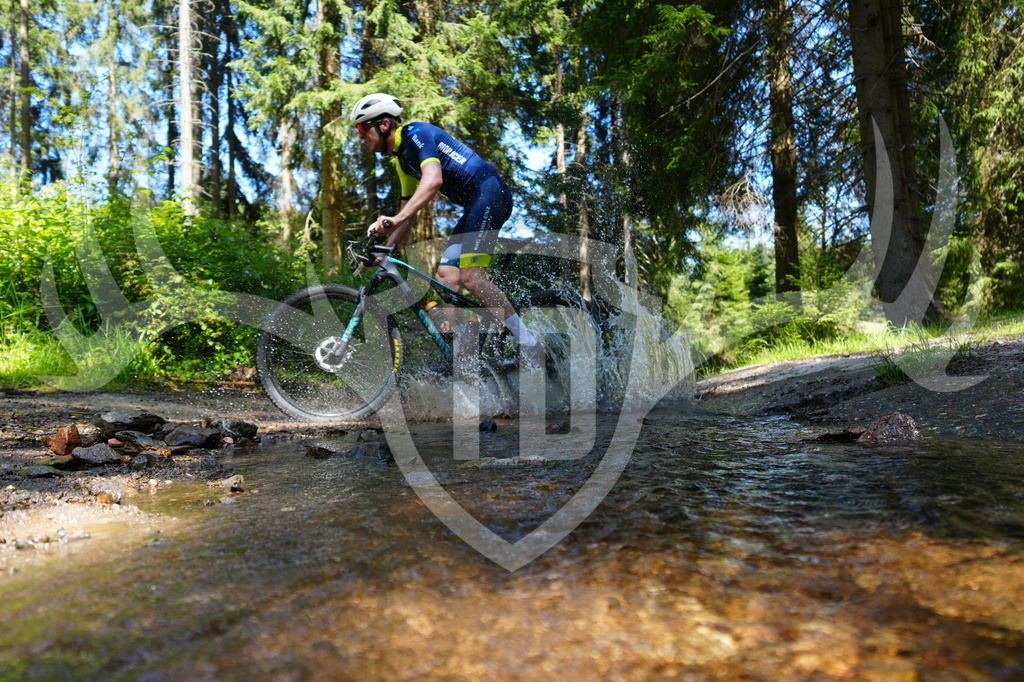 FC604529 | Fotogalerie der Treibjagd im Dunkelwald - Dein MTB Etappenrennen im Erzgebirge - Realisiert mit Pictrs.com