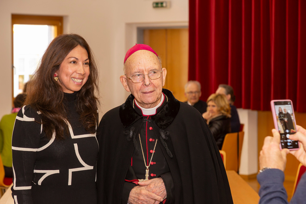 Festmesse-137 | Fotodoku der Festmesse anläßlich der Seligsprechung von Maria Theresia LEDOCHOWSKA 1975, zelebriert von Altbischof DDr. Klaus Küng und Pfarrer Mag. Zenon PAJAK in der Pfarrkirche Loosdorf. 