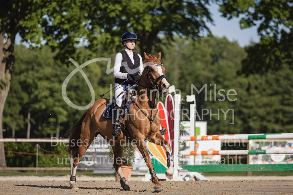 250501_MünsterHandorf_PonyTrophy-255 | Deine schönsten Turniermomente als professionelle Fotos! Entdecke hochwertige Pferdesport-Fotografie im Online-Shop. Jetzt Fotos finden & bestellen!
