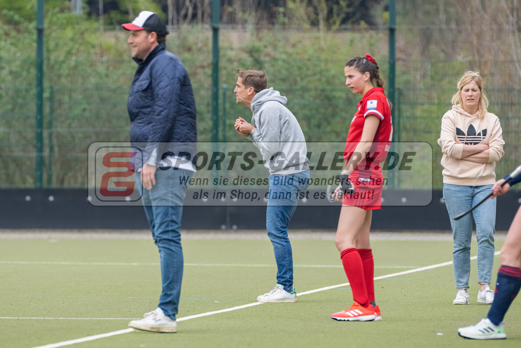 HK_20230416_107040 | 1. Bundesliga Damen Düsseldorfer HC - Rot-Weiss Köln am 16.4.2023 DHC Düsseldorf, Düsseldorf , Nico Sussenburger ( Trainer Düsseldorfer HC ) , Markus Lonnes ( Trainer Rot-Weis Köln )