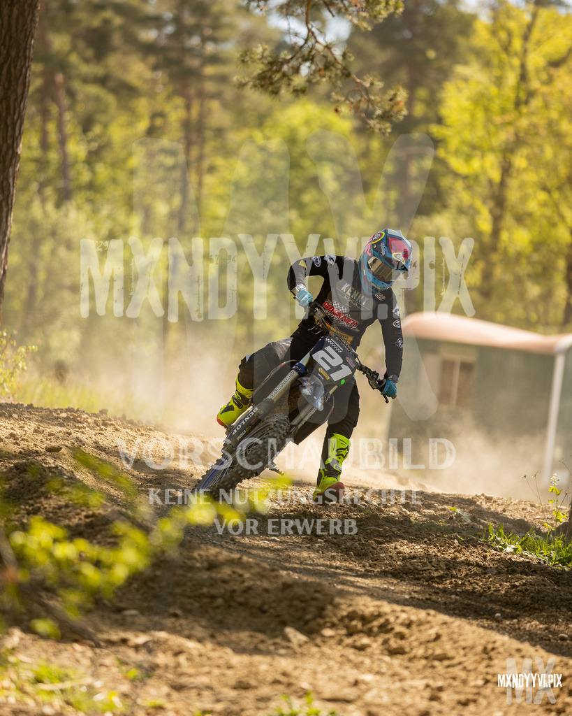 866A4975 | mxndyyvipix