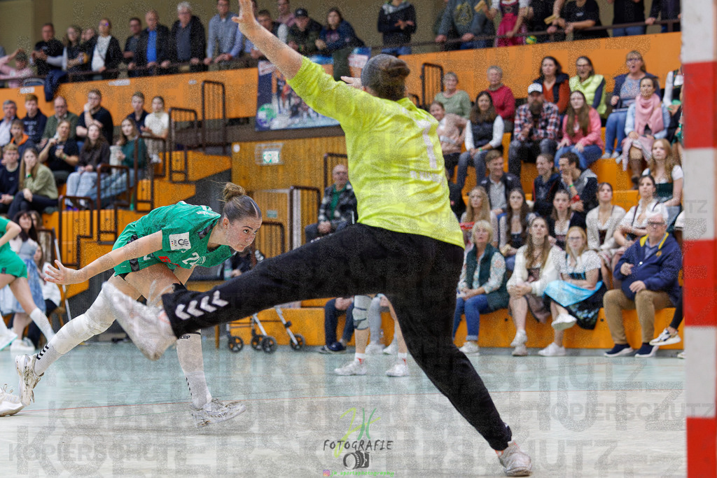 2024-10-19_295 | Jugendbundesliga B-Jugend weiblich; HSG Kleenheim/Langgöns - Longericher SC am 19.10.2024 in Oberkleen (Weidig-Halle) - Realisiert mit Pictrs.com