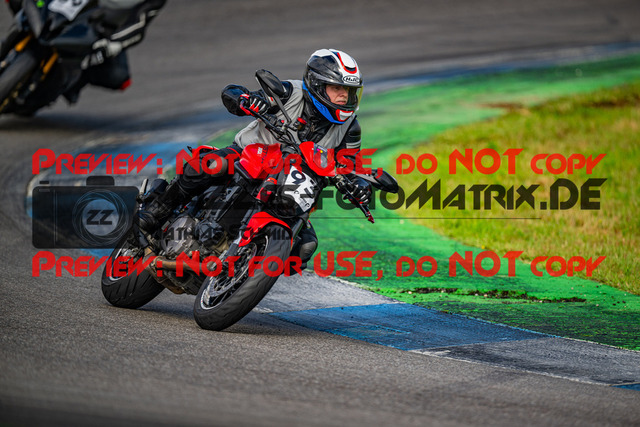 MaZZes_FotoMatrix_240701_6007705_0614 | INST