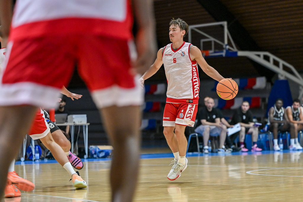 rsk_087 | Fotos von Basketballspielen aus dem Raum NRW fotografiert von Gero Mueller-Laschet und Daniel Schaefer - Realisiert mit Pictrs.com