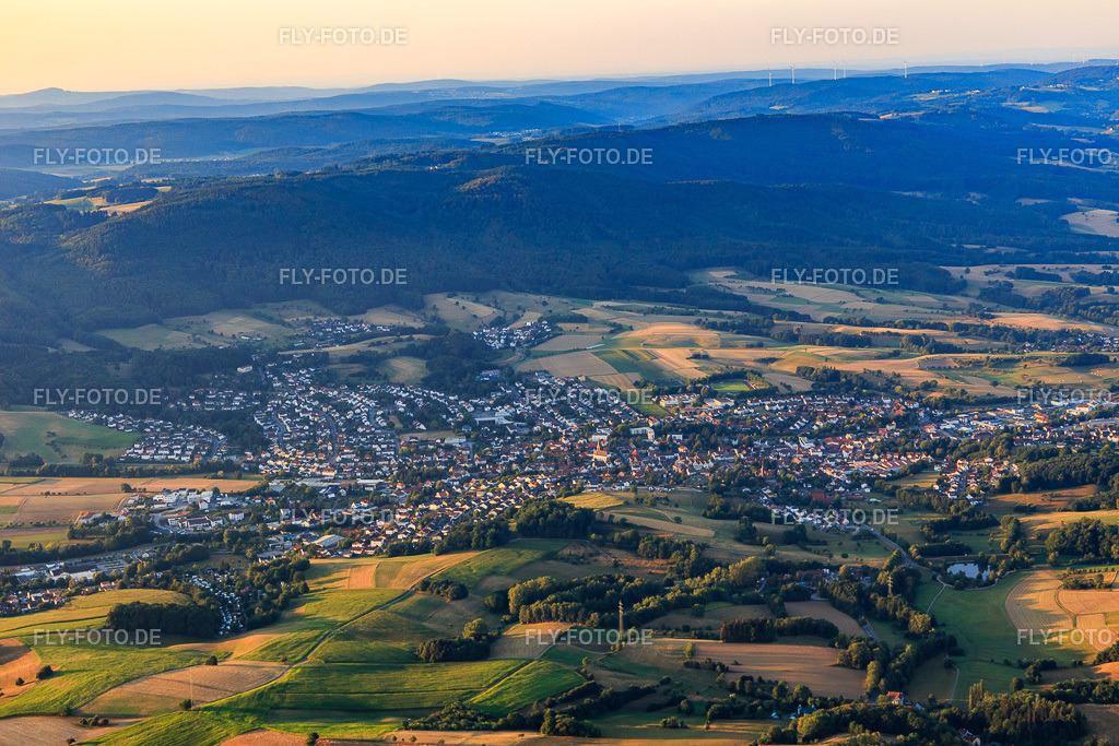 Stadtansicht im Odernwald aus Norden | Luftbild: Stadtansicht im Odernwald aus Norden in Fürth im Bundesland Hessen in Deutschland. Foto: IMG_109443.jpg vom 31.07.2018 durch Werner Riehm/FLY-FOTO.de - Realisiert mit Pictrs.com