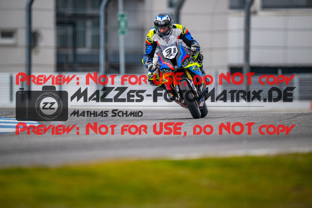 MaZZes_Fotomatrix_20240316_6007705_7252 | Fotograf Mathias Schmid
Sportfotograf,
Eventfotograf,
Hochzeitsfotograf,
Portraitfotograf