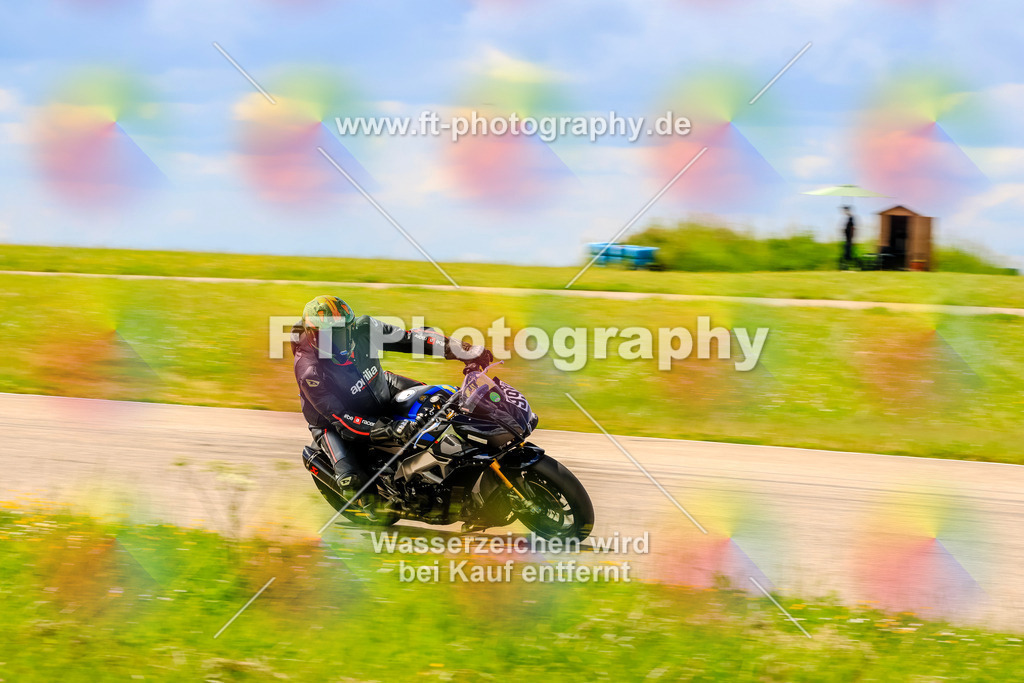 MotoTeam-0478 | Hier findet Ihr Bilder von Touristenfahrten auf der Nürburgring Nordschleife oder von anderen Veranstaltungen die ich besucht habe. Viel Spass beim Durch Schauen 