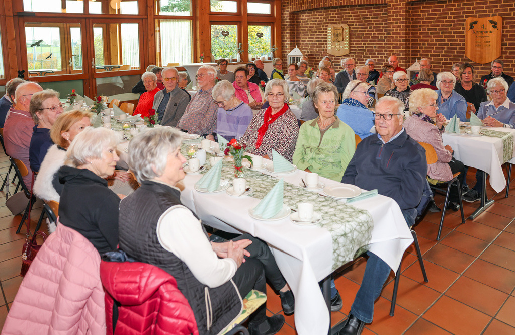 top-top.de-251112-012 | Foto, Video, Fotografie, Videografie, Fotobox, DJ, Discjockey, Musik, Musikbox, Veranstaltung, Photobooth, Amazon, Ebay, Buchtipp, Bestseller, Autor, Verlag, Buch, Wesel, Hamminkeln, NRW, Dinslaken, Rees, Drohne, Hochzeit, Party, Fotobox, Wesel, Fotograf