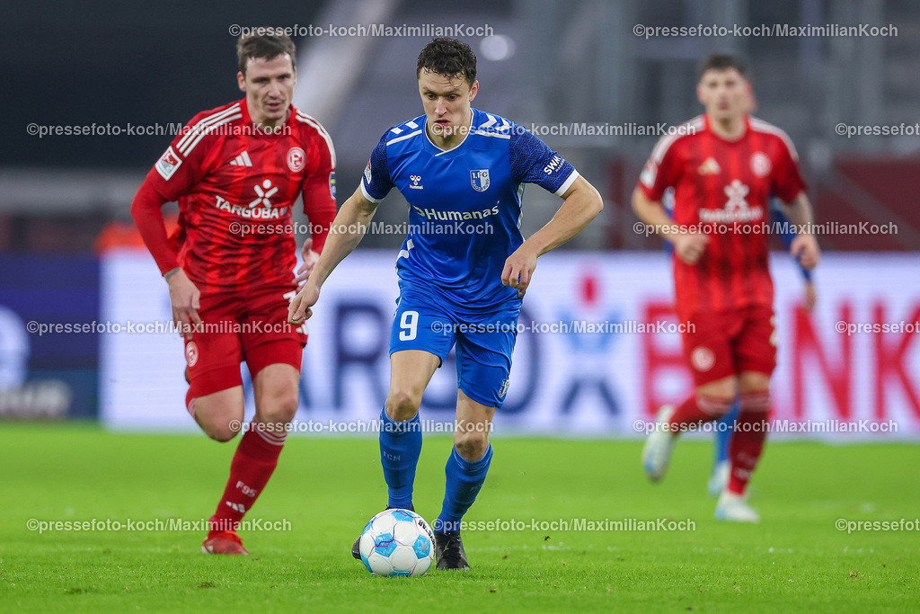 Due20122401051 | 20.12.2024, Fußball, Fortuna Düsseldorf - 1. FC Magdeburg, 2. Bundesliga, Merkur Spiel-Arena, Saison 2024 2025: Martijn Kaars (1.FC Magdeburg #9)DFB regulations prohibit any use of photographs as image sequences and or quasi-video.