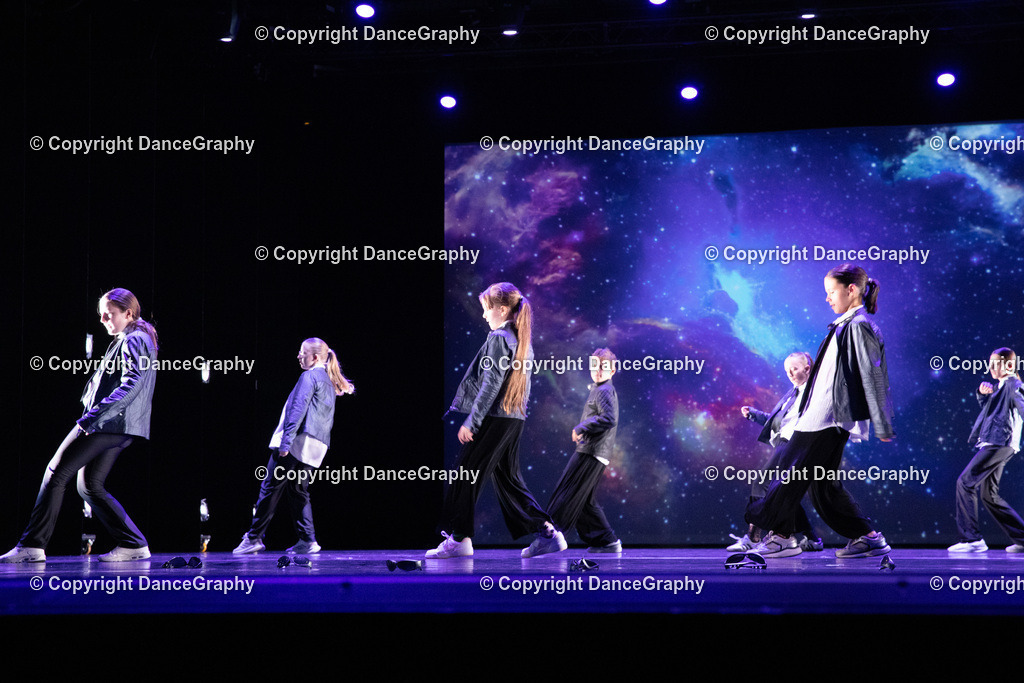 GPHY6400 | DanceGraphy - Realisiert mit Pictrs.com