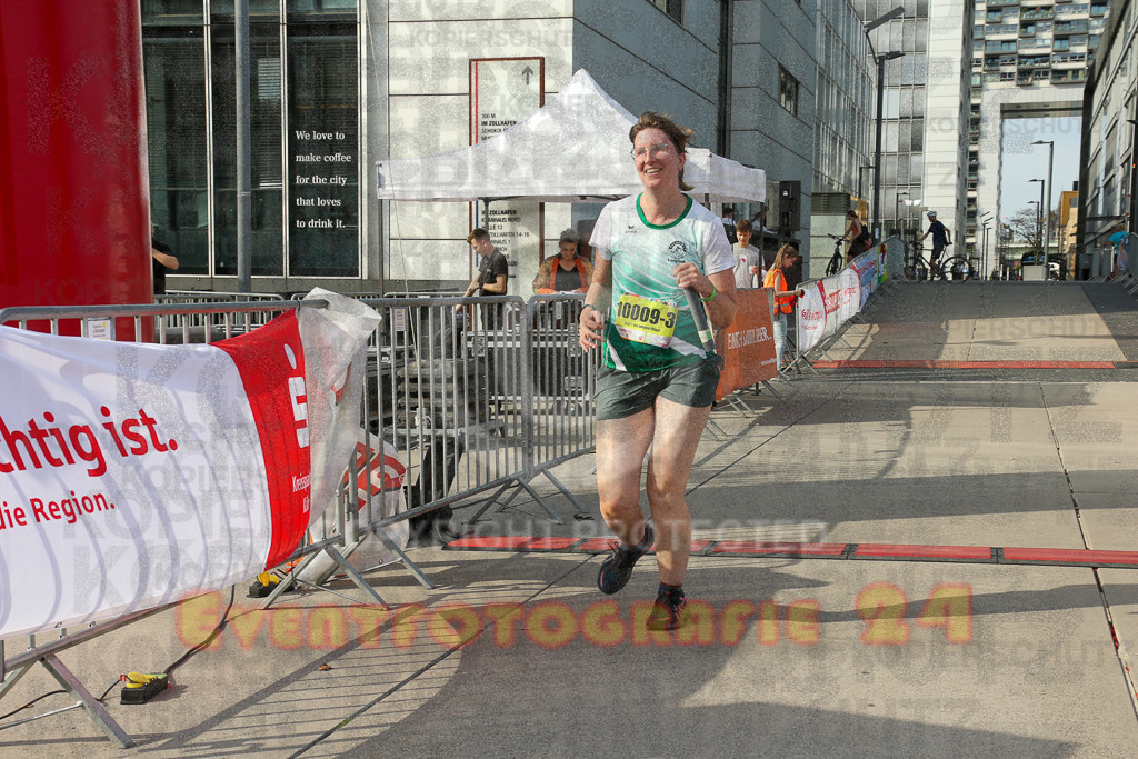 250920_1558_EX1_0866 | Sportfotografie im Rhein-Sieg Kreis, Köln, Bonn, NRW, Rheinland Pfalz, Hessen, etc. Unser Tätigkeitsfeld umfasst den Laufsport vom Volkslauf über den Marathon, Duathlon, Triathon bis zum Ultralauf wie Kölnpfad Ultra oder Schindertrail.