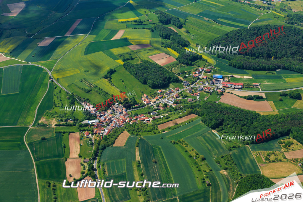 Luftbild von Lembach Eltmann - Luftaufnahme wurde 2015 von https://frankenair.de mittels Flugzeug (keine Drohne) erstellt - die Geschenkidee