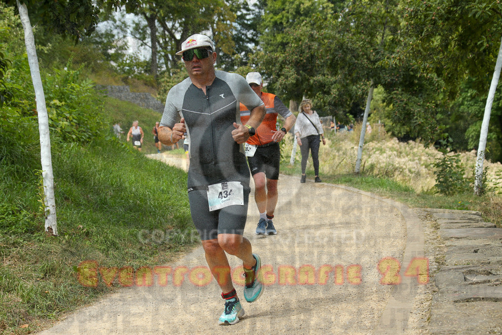 250824_1342_EX1_3352 | Sportfotografie im Rhein-Sieg Kreis, Köln, Bonn, NRW, Rheinland Pfalz, Hessen, etc. Unser Tätigkeitsfeld umfasst den Laufsport vom Volkslauf über den Marathon, Duathlon, Triathon bis zum Ultralauf wie Kölnpfad Ultra oder Schindertrail.