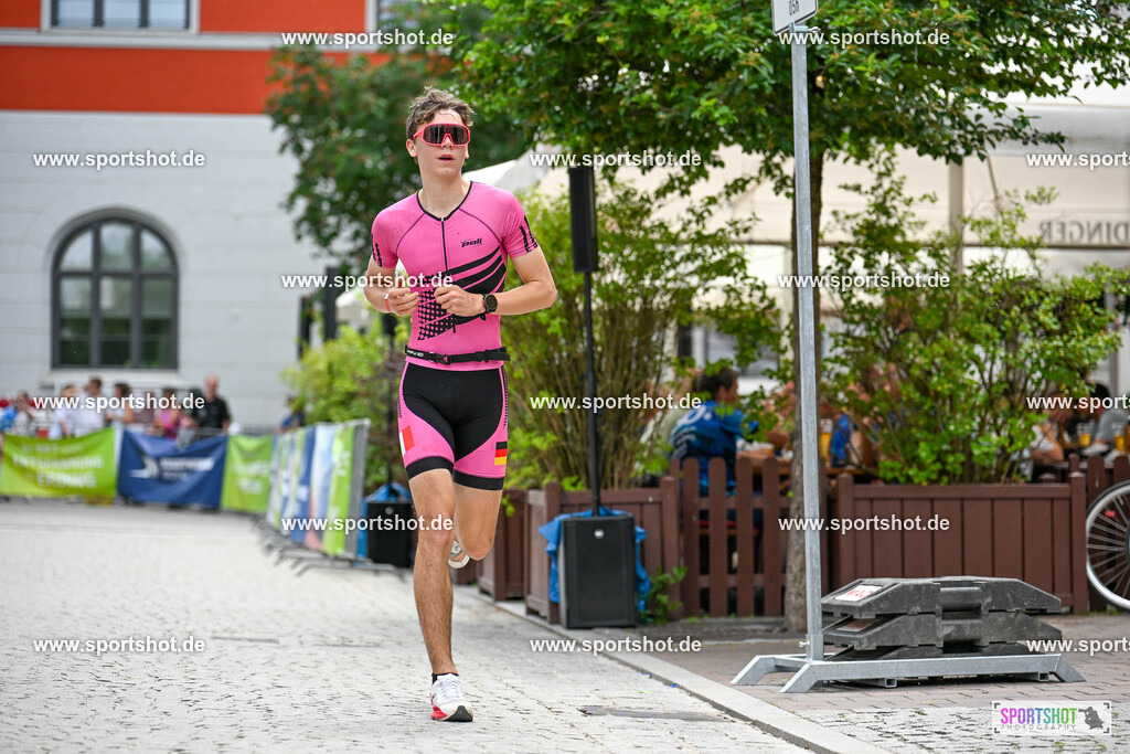 SZI_8476 | Stadttriathlon Erding 2025. #yourpictrs #sportshot_your_pictrs @Sportshotphotography #stadttriathlonerding Copyright: www.sportshot.de