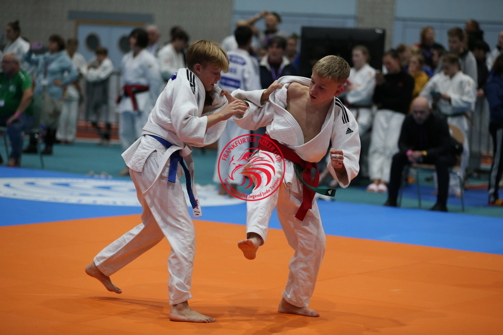 AT3Y2207 | Fotos vom Adler Cup - Pictures from Adler Cup

Hier findet Ihr alle Eindrücke und großen Momente der Adler Cup Wochenenden. Here you will find all impressions and great moments of the Adler Cup weekends. - Realisiert mit Pictrs.com