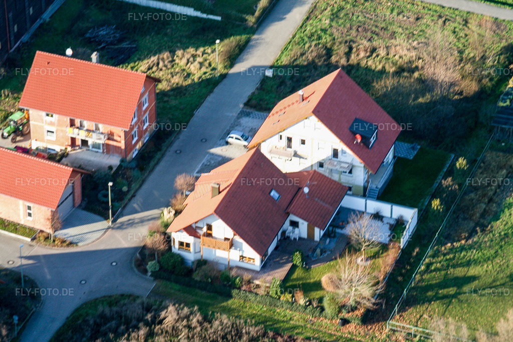 Luftbild: Ortsansicht von Süden in Hatzenbühl im Bundesland Rheinland-Pfalz in Deutschland. Foto: IMG_0204.jpg vom 10.12.2005 durch Werner Riehm/FLY-FOTO.de