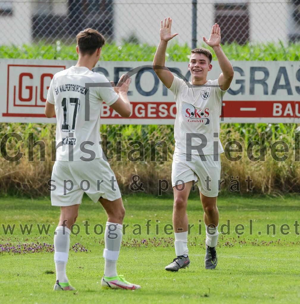 2023-07-02_116_SV_Walpertskirchen_gegen_FC_Herzogstadt | Walpertskirchen, Deutschland, 02.07.2023:
Fußball, Kreisliga 2023 / 2024, Testspiel, SV Walpertskirchen gegen FC Herzogstadt, Endergebnis: 

Jubel nach dem 4:0 durch Adrian Alexy (SV Walpertskirchen, #41)
Julian Jaros (SV Walpertskirchen, #17)

Foto: Christian Riedel / fotografie-riedel.net